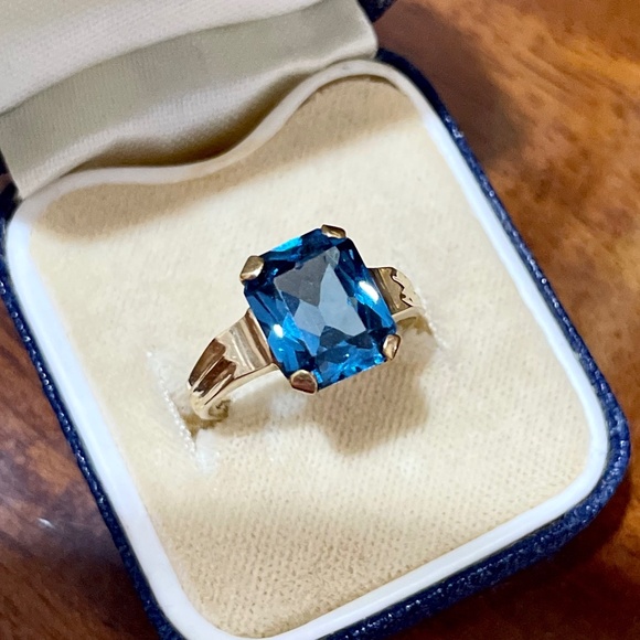 Vintage London Blue Topaz 10K Gold Ring 4.5ct Size 6 Retro Jewelry - Picture 1 of 11